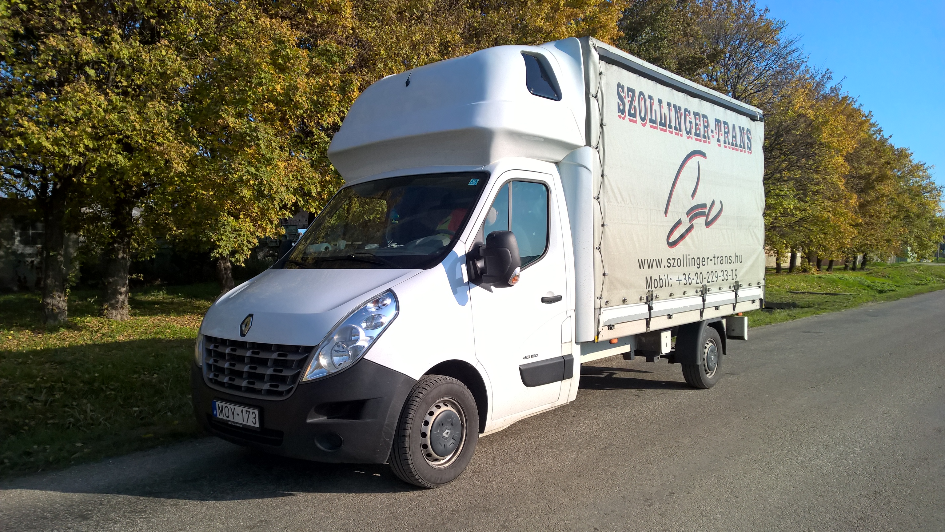 Renault Master ponyvás furgon